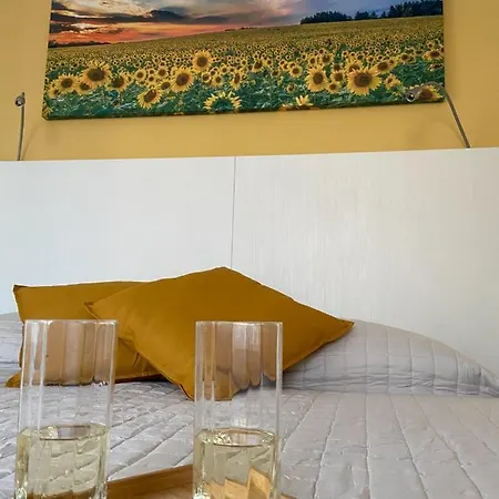 Affittacamere Le Grotte - Soggiorni Le Grotte Camerano