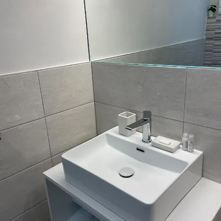 Affittacamere Affittacamere Le Grotte - Soggiorni Le Grotte 3*