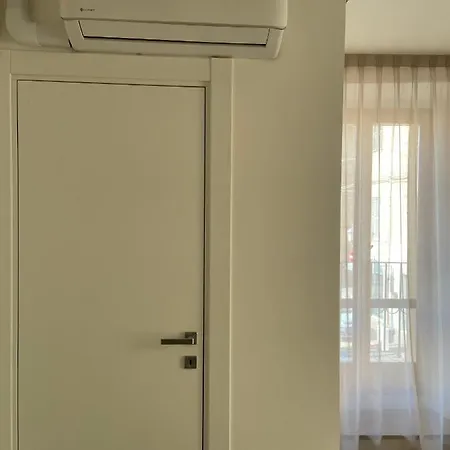 Affittacamere Le Grotte - Soggiorni Le Grotte Camerano