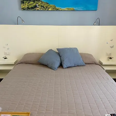 Le Grotte - Le Grotte & Guest house *